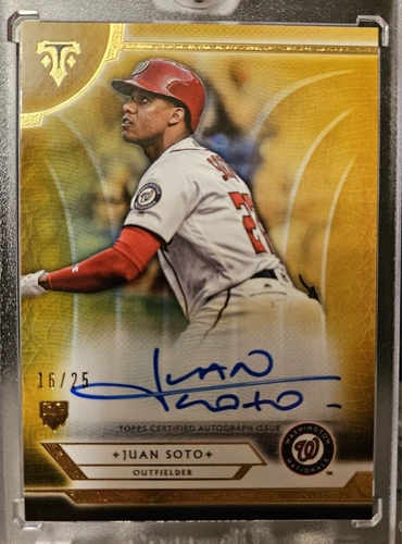2018 Topps Triple Threads Gold Auto Juan Soto RC /25 Yankees Nationals Padres