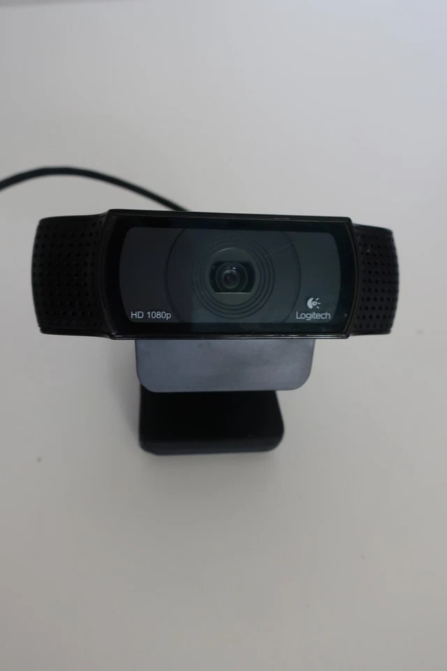 Logitech C920 V-U0028 Webcam  1080P Full HD  - Good Working condition - Image 2 of 4