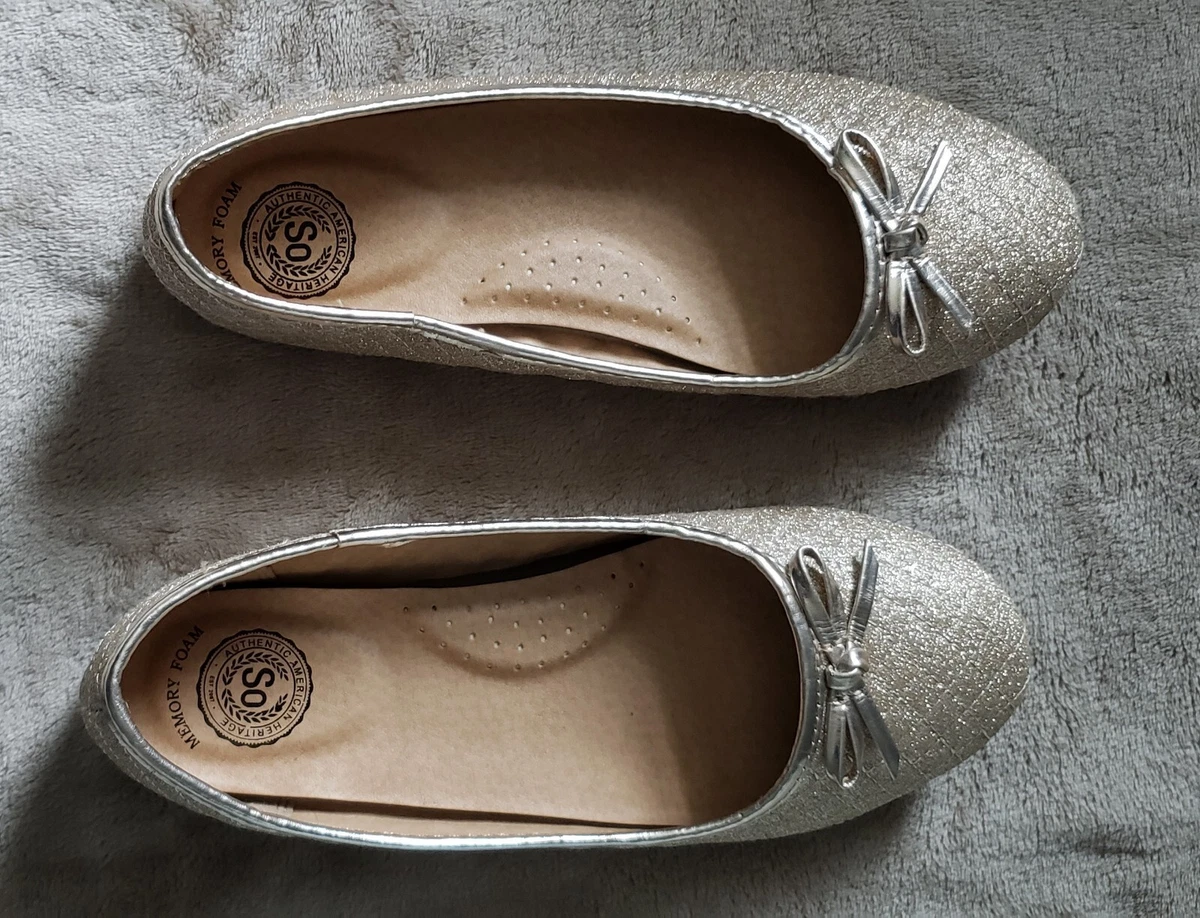 Girls size 5 flat gold balerina style shoes