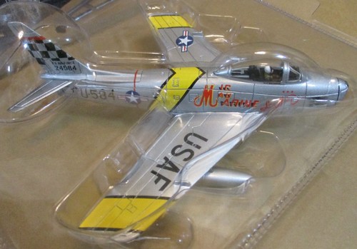 Matchbox Dinky F-86F Sabre Mig Mad Marine USAF N. America Aircraft Die-Cast 1:72 - Picture 2 of 24