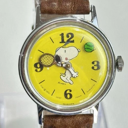Vintage Timex Snoopy Tennis Watch Yellow Peanuts Mystery Ball Design Running
