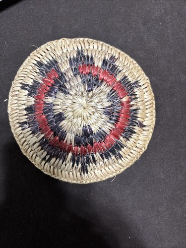 Navajo Wedding Basket 5.5 Inches Wide By 1.5 Inches Deep - Picture 3 of 7