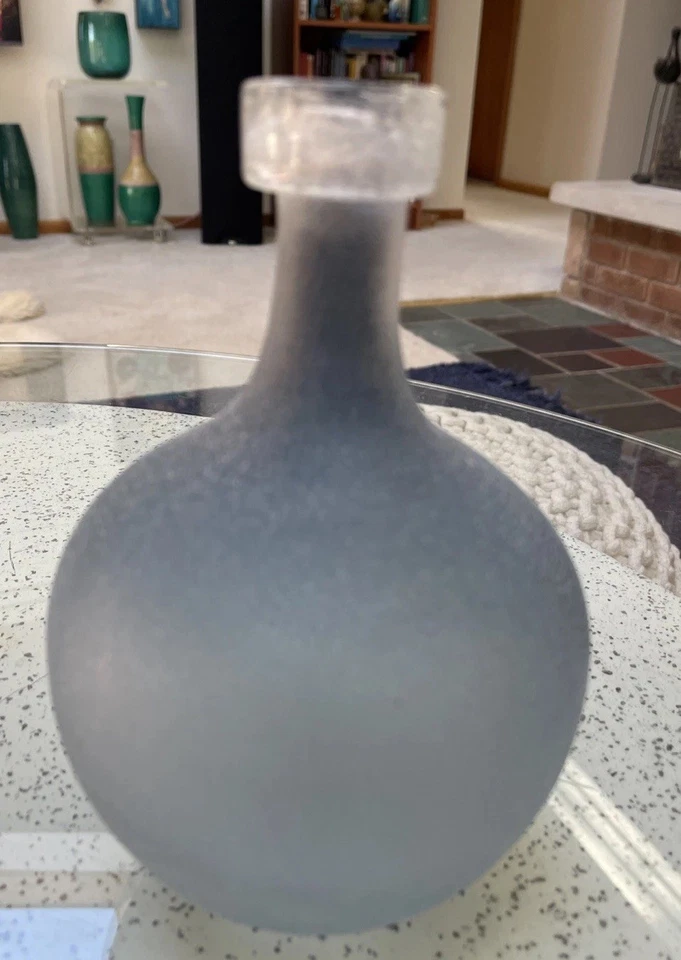 "Florero de vidrio artístico texturizado de vidrio marino West Elm Waterscape 8"" decoración de playa" Foto 4 de 4