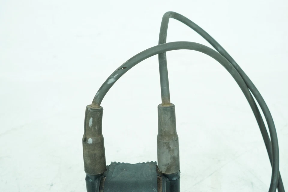 2007 Harley Touring Electra Glide Classic OEM Ignition Coil Spark Plugs Cable - Image 4 of 4