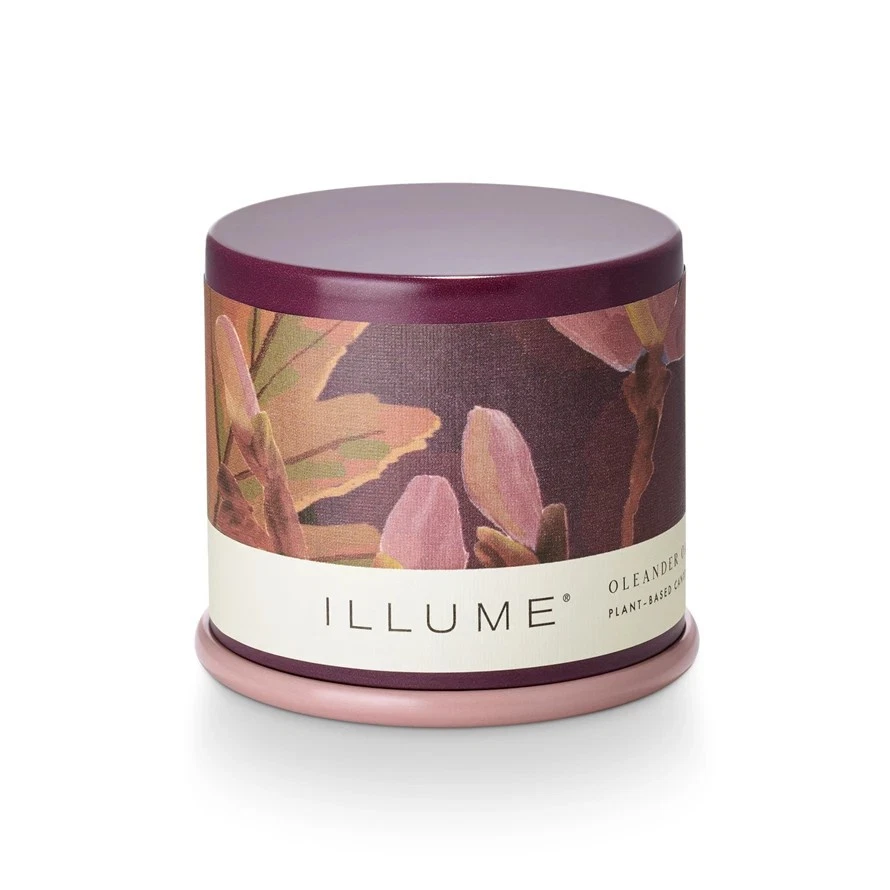 Illume Oleander Oak Candle - Thumbnail 3