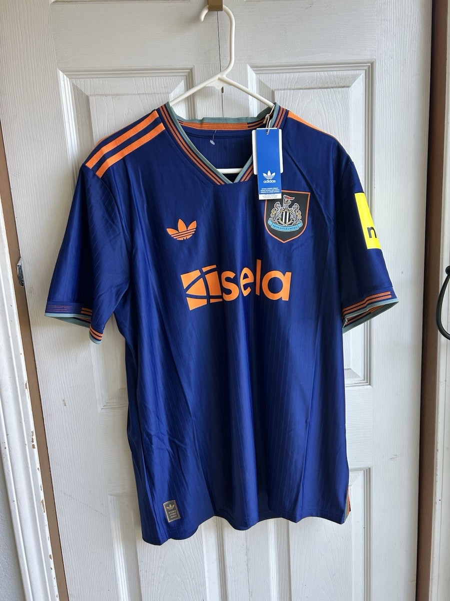 NWT Men's Adidas Authentic Newcastle Third Soccer Jersey 25/26 Kit