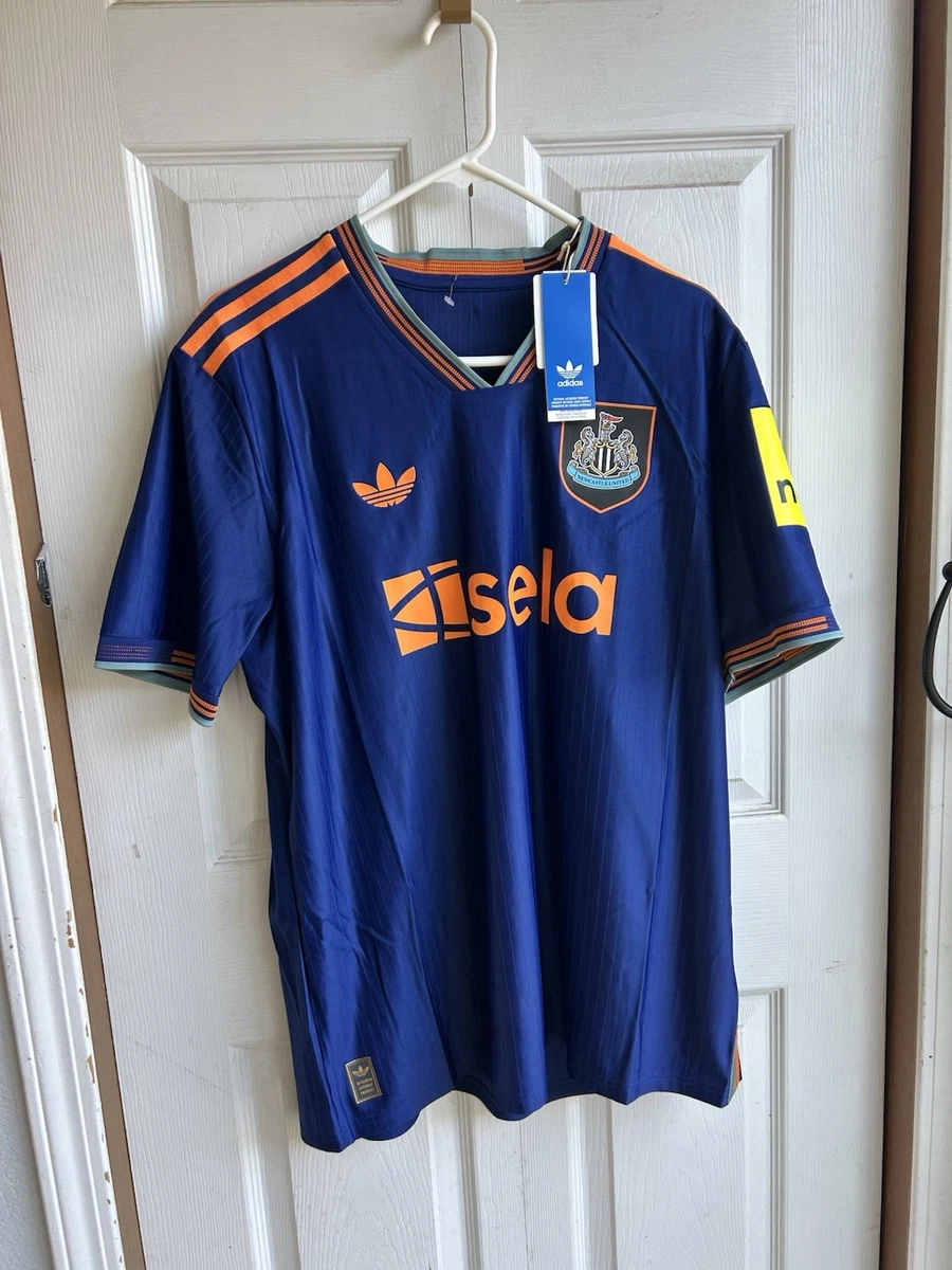NWT Men's Adidas Authentic Newcastle Third Soccer Jersey 25/26 Kit