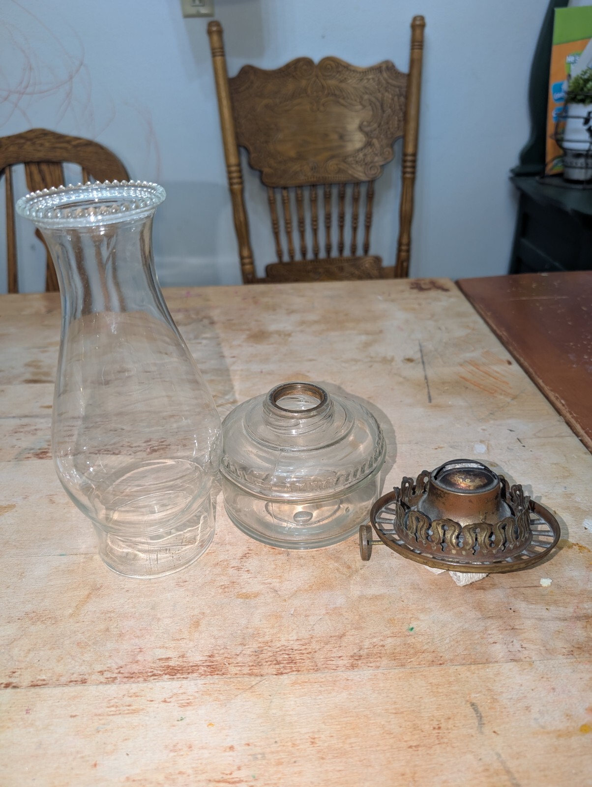 Aetna No 2 Oil Lamp Burner With Clear Glass Fount And Pie Crust Top Chimney-image