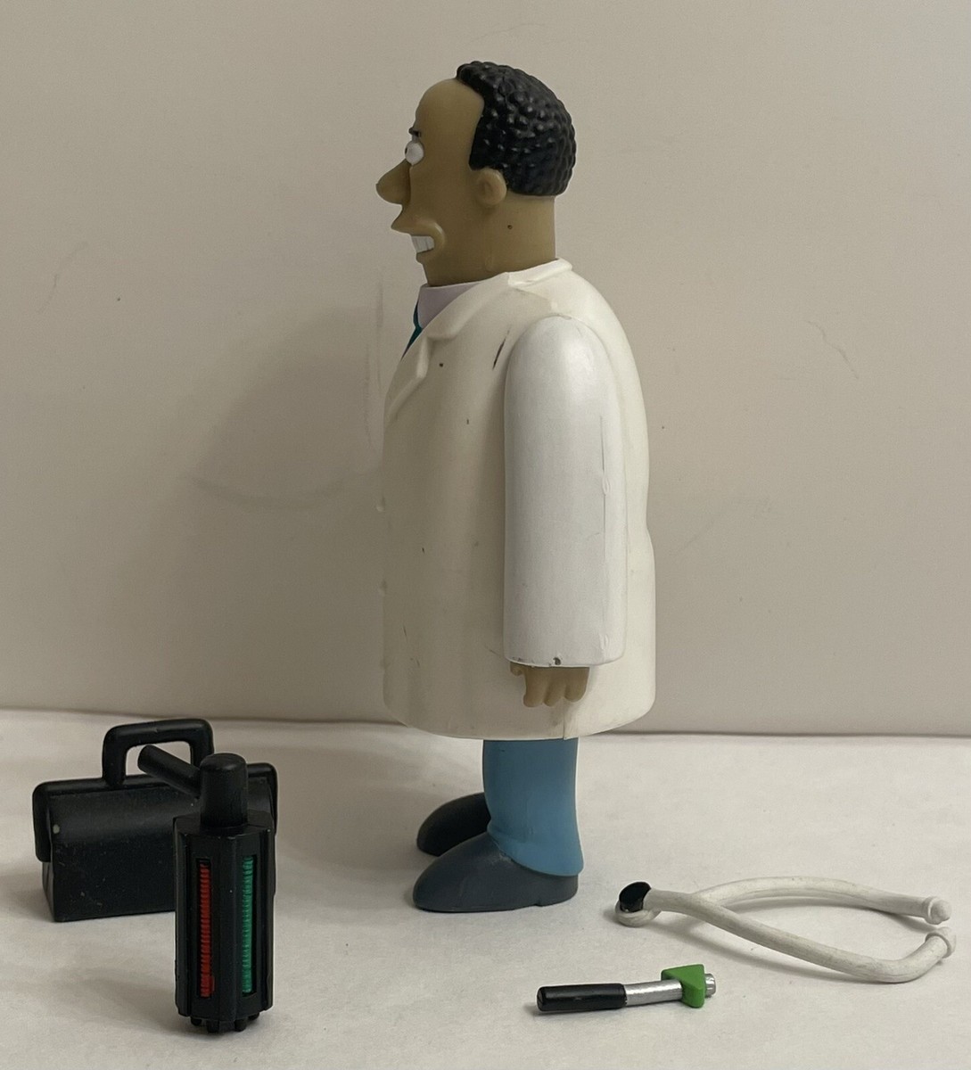 The Simpsons DR. HIBBERT / JULIUS HIBBERT WAVE 6 Playmates The Simpsons DR. HIBBERT / JULIUS HIBBERT WAVE 6 Playmates