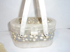 VINTAGE WILARDY WHITE MARBLEIZED  LUCITE HANDBAG SEASHELLS & PEARLS