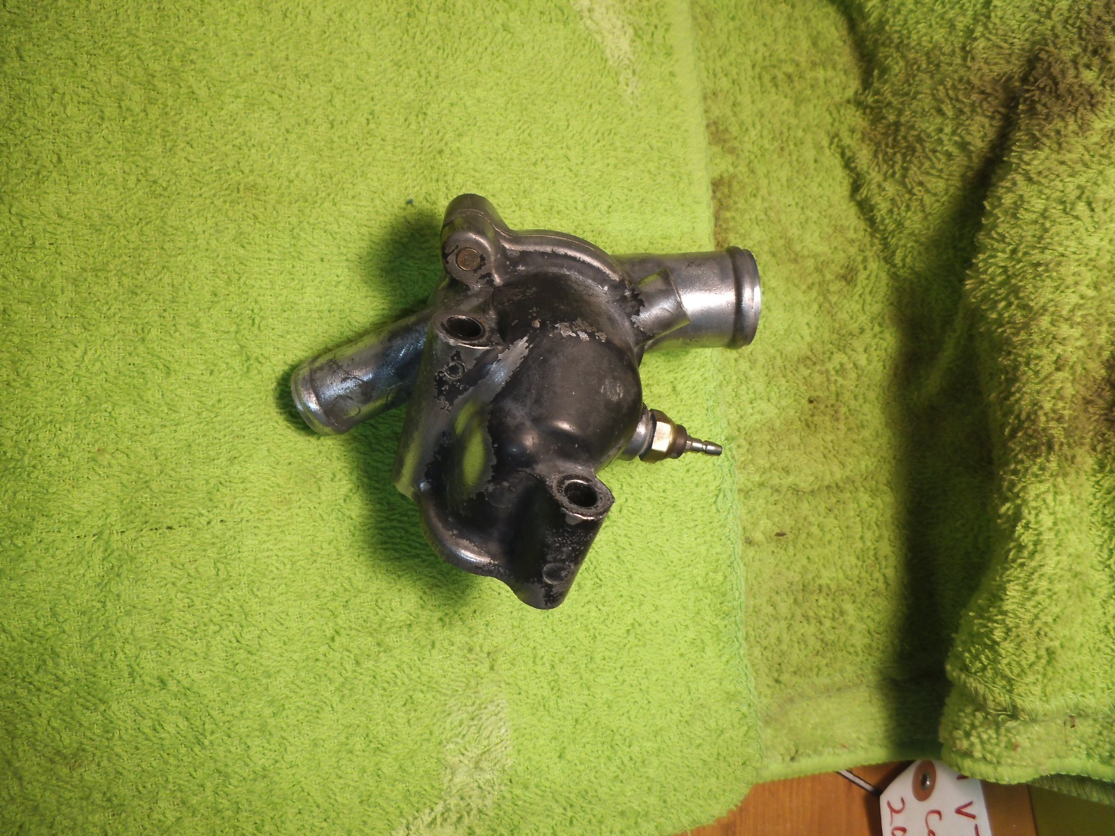 86 Honda VFR 750 F Interceptor Thermostat Housing 19311-ml7-000 