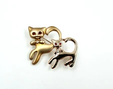 Chuns Super Cute Bow Tie Cats Brooch Pin Fashion Jewelry Rhinestone Gold Toned