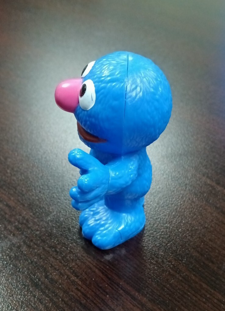 2013 Sesame Street Grover Plastic Figure Toy Cake Topper Used Fast Shipping Toy 