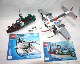 LEGO City Coast Guard Plane 60015 /100% Complete Set w/ Minifigs & Instructions