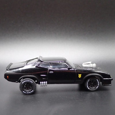 1973 FORD FALCON XB MAD MAX RARE 1:64 COLLECTIBLE DIORAMA DIECAST