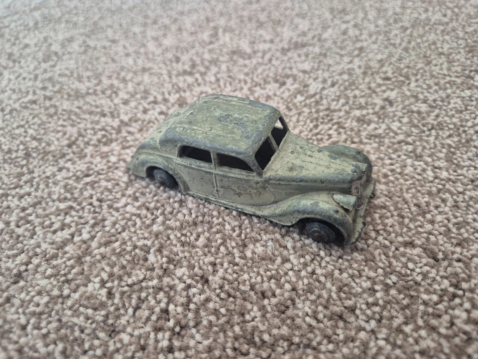 Auto Verde Dinky Toys 30A Riley Saloon Originale In Metallo Diecast Anni '40 - Immagine 2 di 4