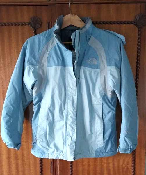 "THE NORTH FACE" ~ PALE BLUE / GREY HOODED PARKA ~ POCKETS & ZIP ~ PETITE SMALL