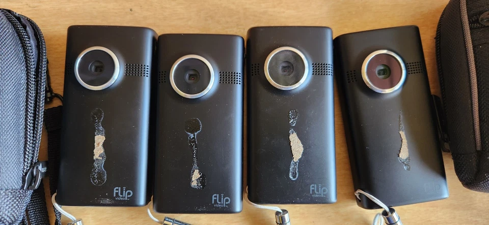 4 Cisco Flip UltraHD U32120 Camcorder Video Camera for parts - Image 2 of 3