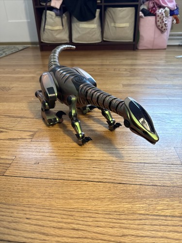 WowWee Large Green/Black Roboreptile 28” Remote Controlled Dinosaur - No Remote - Picture 2 of 10