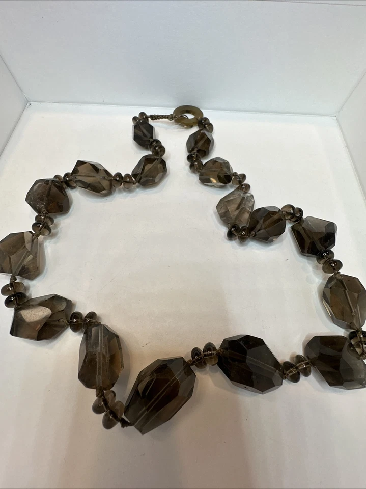 Rock Crystal Smoky Quartz Necklace, Knotted Necklace, Hand Cut. - Image 2 of 4