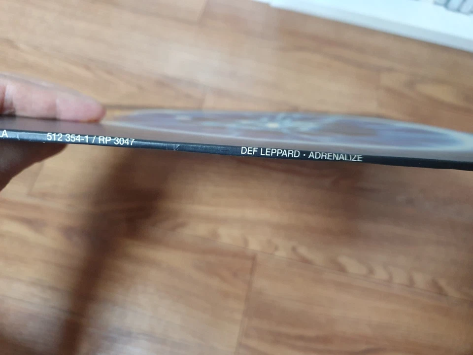 Def Leppard - Adrenalize 9 Tracks Korea Vinyl LP 4 Pages Insert - Image 4 of 4