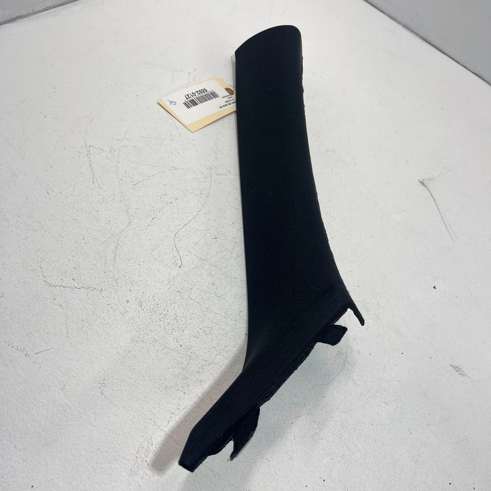 BMW 430I 2017-20 Gran Coupé parabrisas lado del pasajero cubierta de moldura de pilar OEM Foto 2 de 4