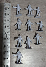 Vintage Plastic Gray Astronaut Lot Action Toy Soldiers Figures Spacemen