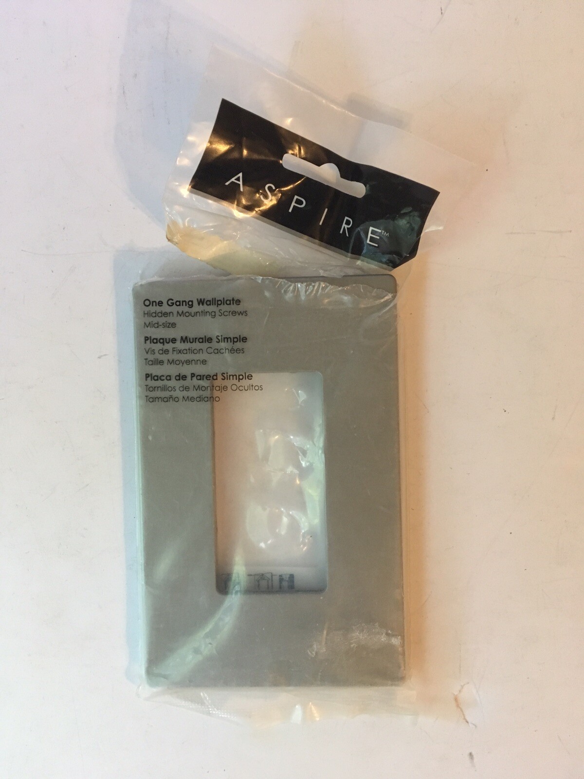 Eaton 9521sg-p Aspire Thermoplastic 1-gang Screwless Mid-siz