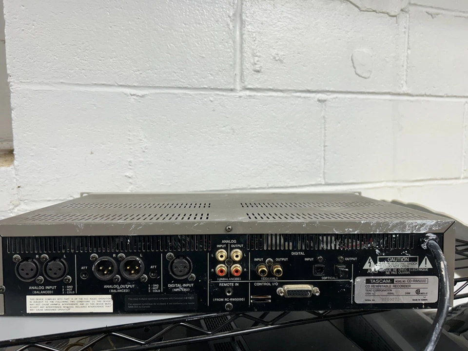TASCAM CD-RW5000 Professional CD-R CD-RW Recorder - Image 4 of 4