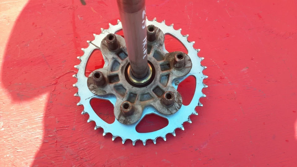 Conjunto de eje de piñón trasero Ducati ST4S ST4 2004 Sport Touring JTR745-42 OEM Foto 3 de 4