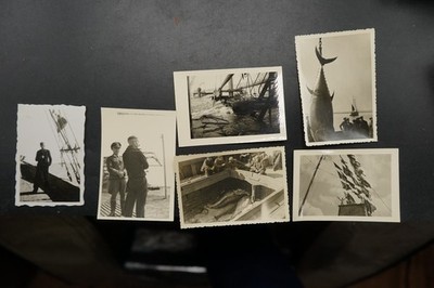 Foto Wk2 Portrait Kriegsmarine Fischerboot Fahne Soldat Konvolut Schiff Lot Bild