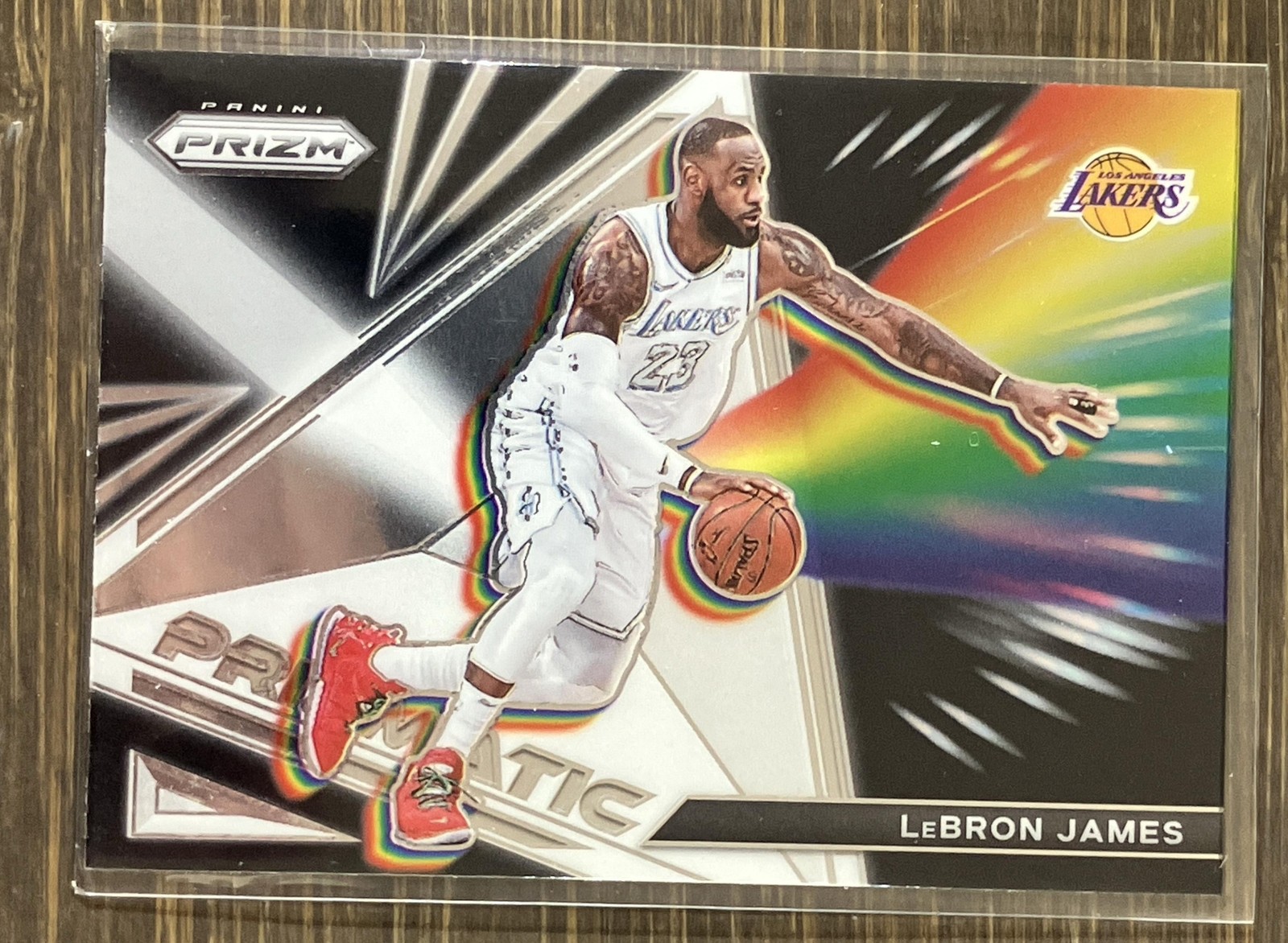 2021-22 Panini Prizm LeBron James #25 Prizmatic Lakers
