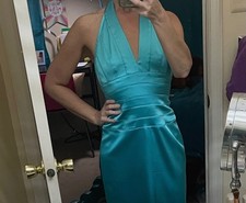 Papell Boutique Gorgeous Evening Dress. Bright Turquoise. Fitted