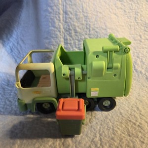 Bluey's Garbage Trash Truck With Trash Can And Movable Parts Item 1088