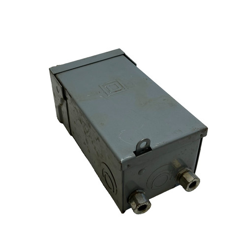 SQUARE D QO2-4L70RB Outdoor Load Center SER. G01 1PH 3W 70 Amp 120/240V