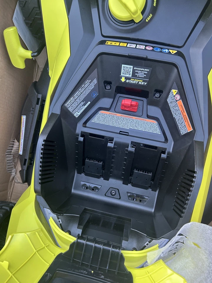 Cortacésped a batería autopropulsado Ryobi 40V 21" RY40HPLM01 (solo herramienta) Foto 3 de 4