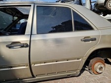 Original Tür MERCEDES BENZ E-KLASSE (W124) E 200- Hinten Links - A1247303905 Original Tür MERCEDES BENZ E-KLASSE (W124) E 200- Hinten Links - A1247303905