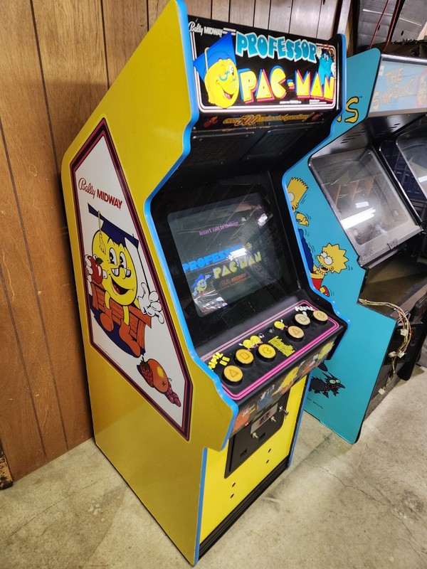Bally Midway Professor PacMan Arcade...  Extremely Rare.  Works And Plays.