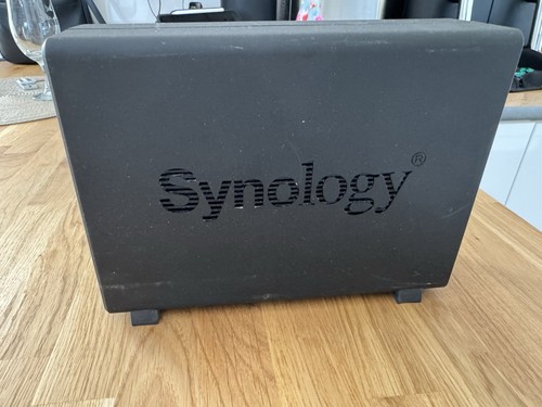 Synology DS118 1-bay Desktop NAS Enclosure - including 2TB WD Red NAS HDD - Photo 2/5