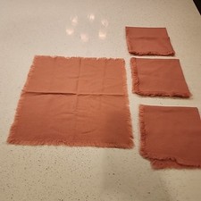 Set Of 4 Pink Cloth Napkins Fringe 16x16"