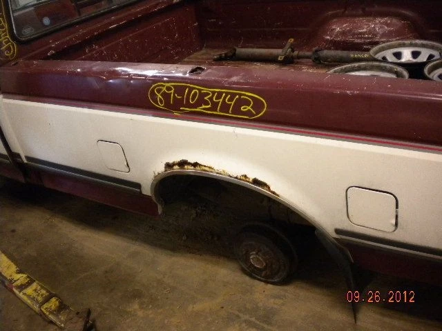 Radiator 8-302 1 Row C6 Transmission Fits 85-91 BRONCO 9853310 - Image 2 of 4