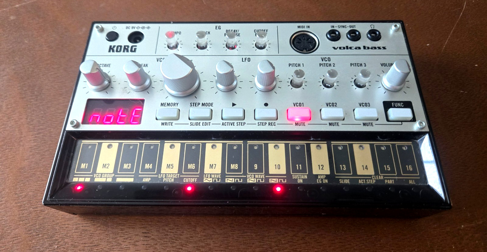 Korg Volca Bass vintage synth equipment - eBay listing photo 3