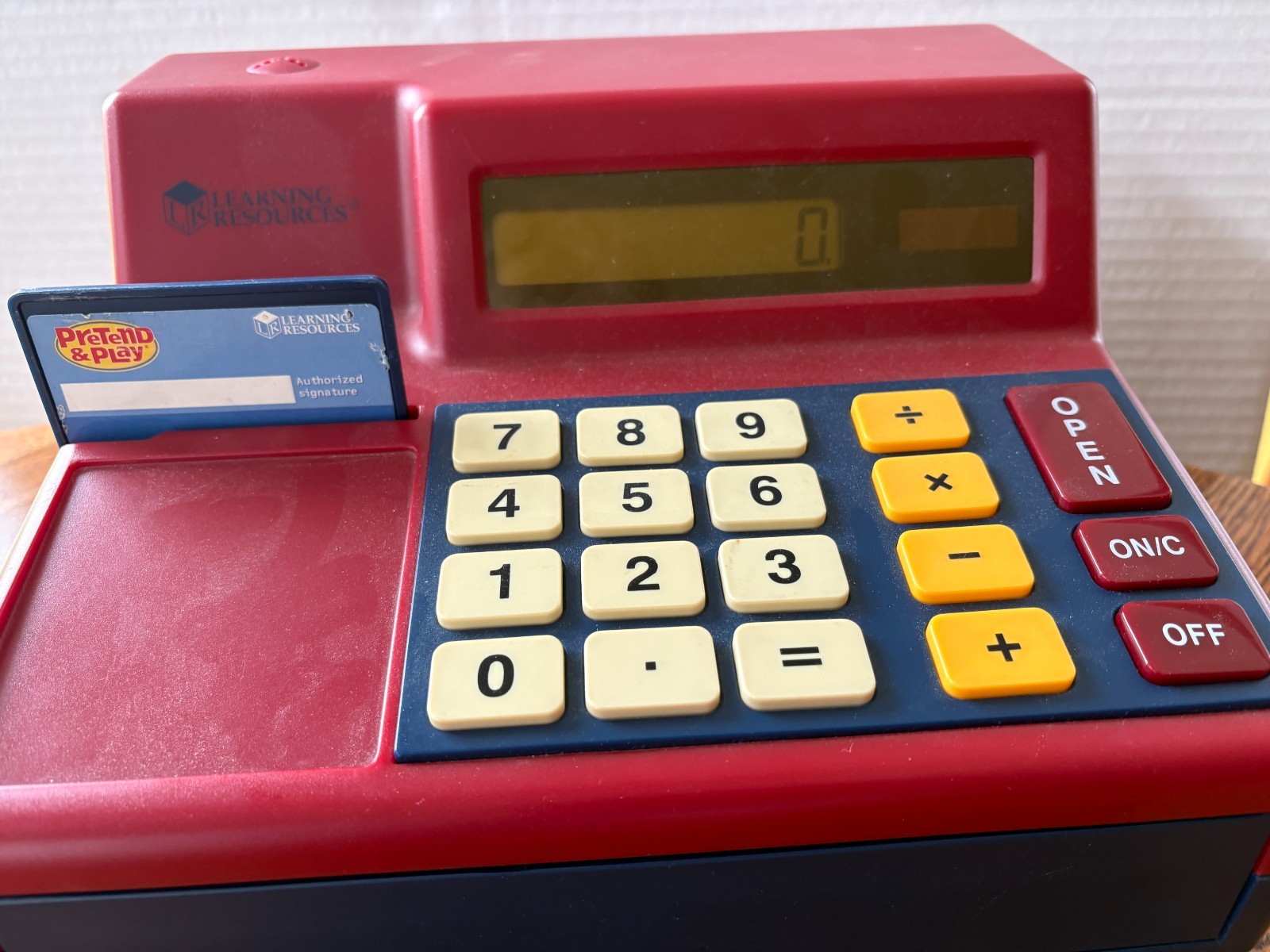как выглядит Learning Resources Pretend Play Cash Register/Calculator with Play Money фото
