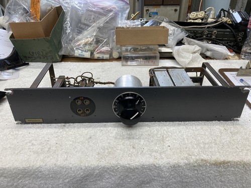 Western Electric Microphone EQ Attenuator Panel - 第 1/4 張圖片