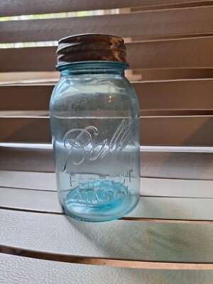 VERY RARE Vintage LIGHT BLUE aqua BALL Perfect #2 Mason Jar 1910