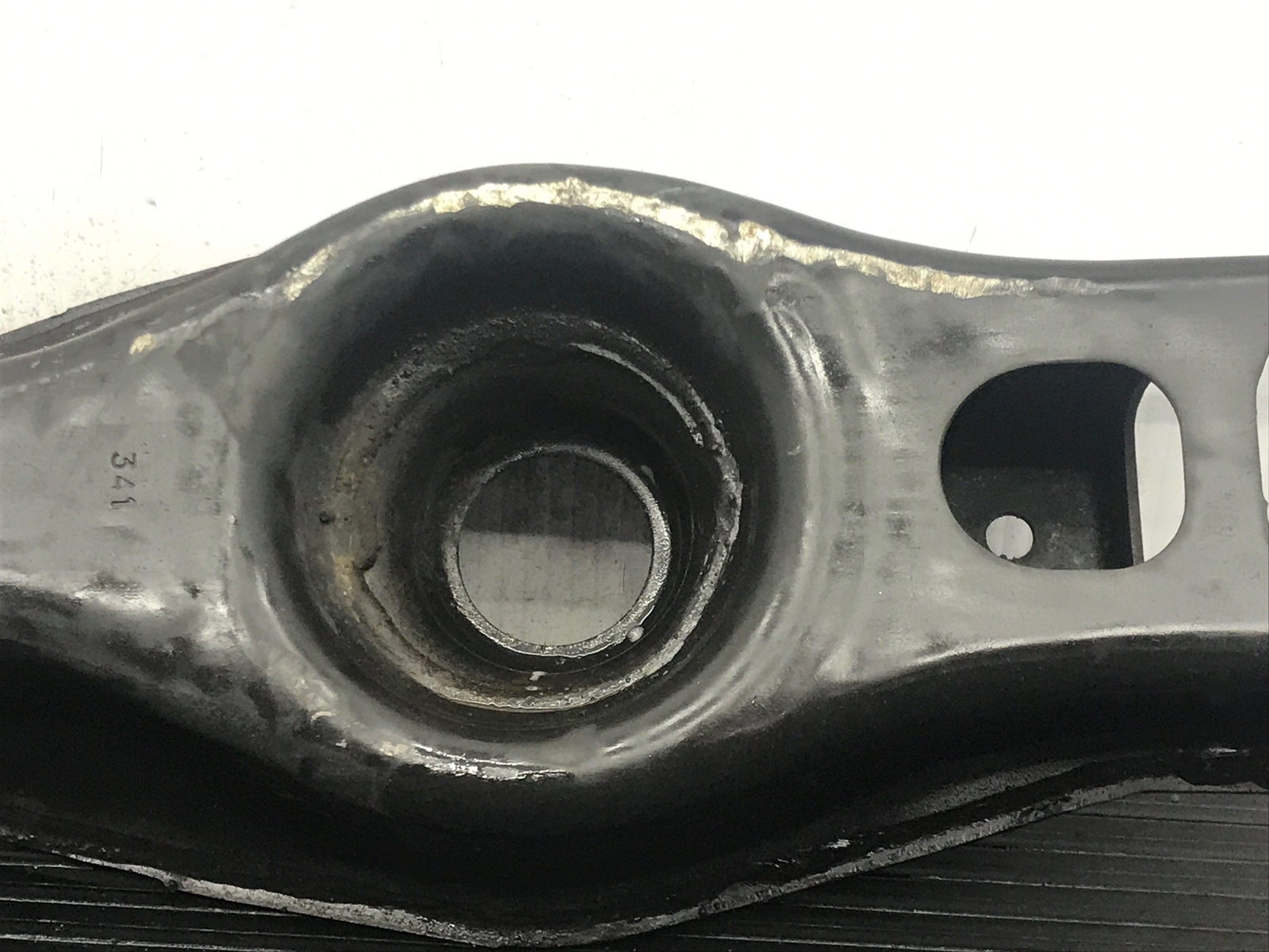 2014 - 2019 MASERATI GHIBLI OEM LH REAR LEFT LOWER SPRING PERCH CONTROL ARM