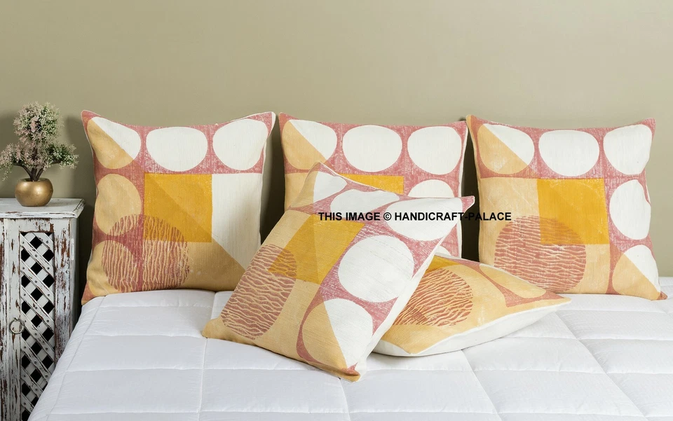 Indien Hand Woven Cotton Kilim Pillow Hand Block Printed Cushion Cover 45x45cms - Image 2 of 3