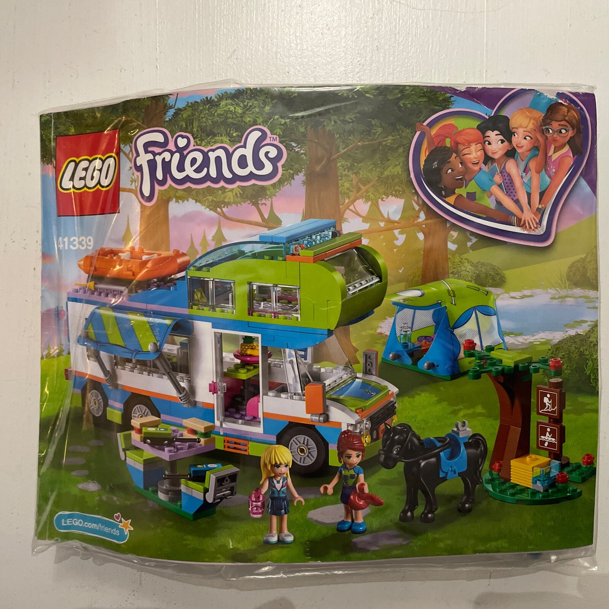 LEGO FRIENDS: Mia's Camper Van (41339)