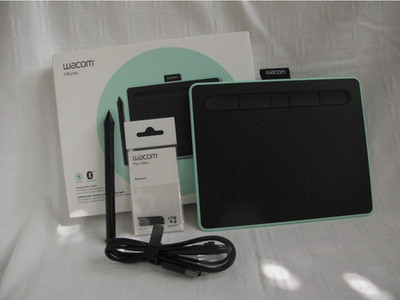 Wacom Intuos / Grafiktablet / Hellgrün ( CTL-4100WL )