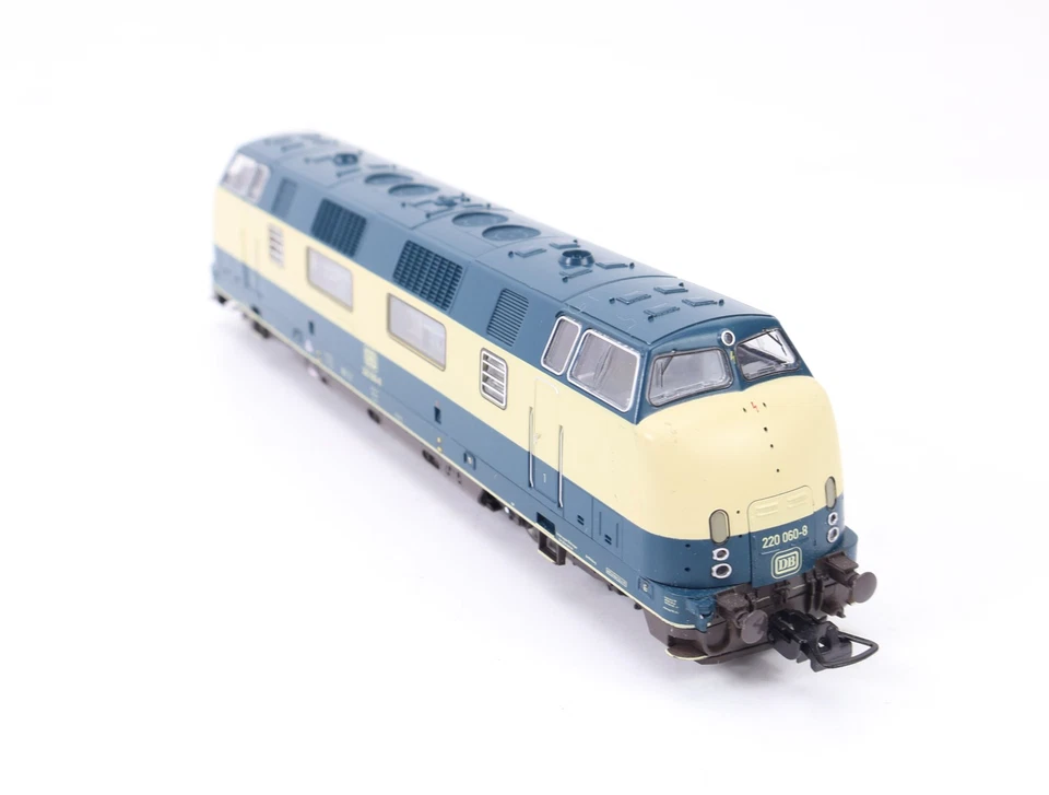 Piko H0 59704 Diesellok ozeanblau-beige BR 220 060-8 DB / NEM OVP